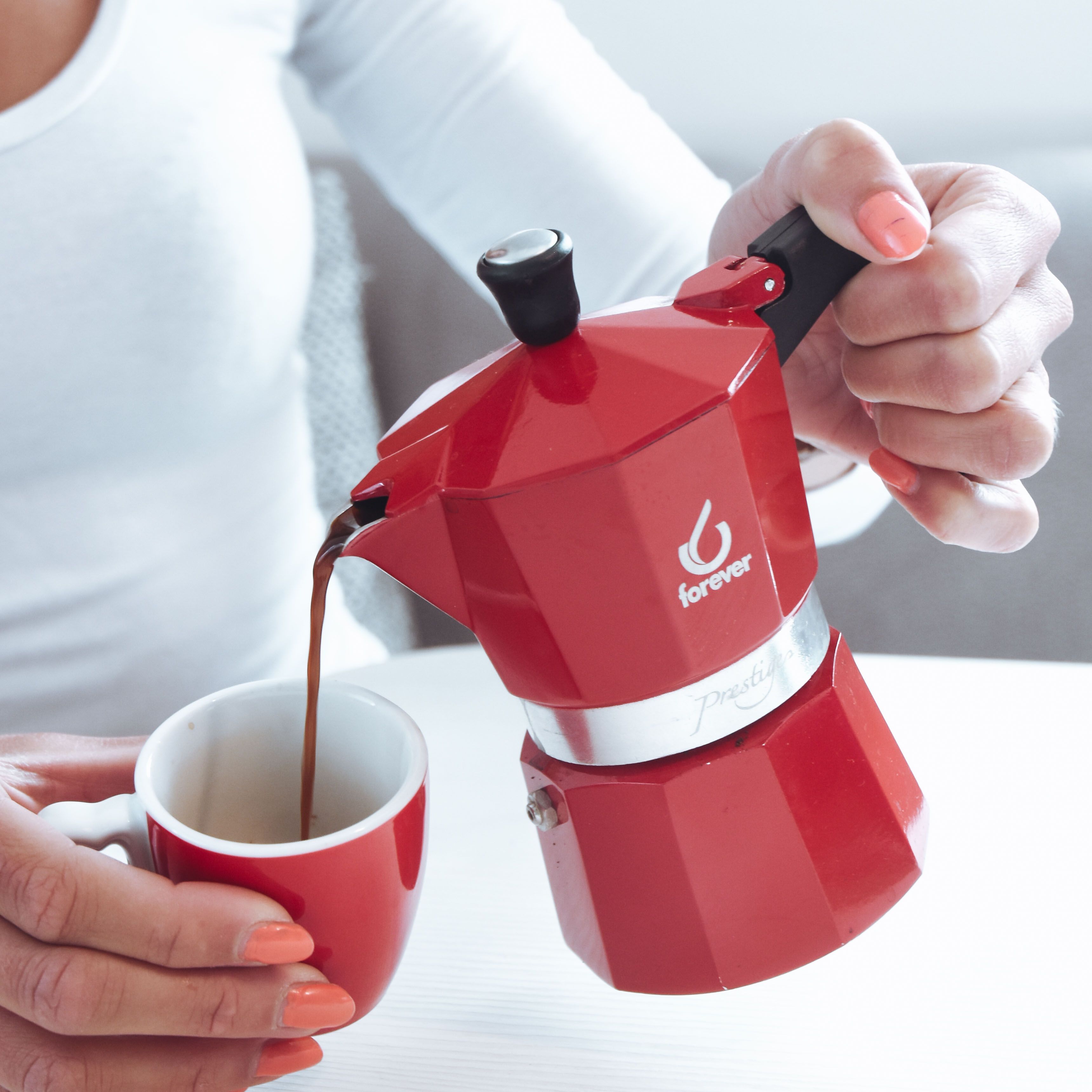 Гейзерная кофеварка алюминиевая MOKA PRESTIGE "LA ROSSA" красная на 6 чашек