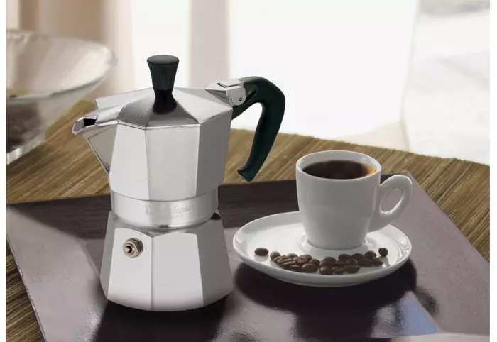 Гейзерная кофеварка и бленд: все, что нужно для идеального кофе
