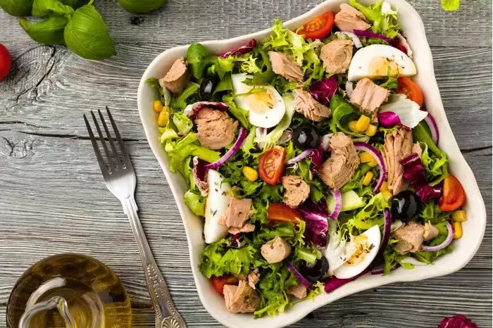 Салат: ингредиенты, которые сделают его уникальным блюдом Салат: ингредиенты, которые сделают его уникальным блюдом