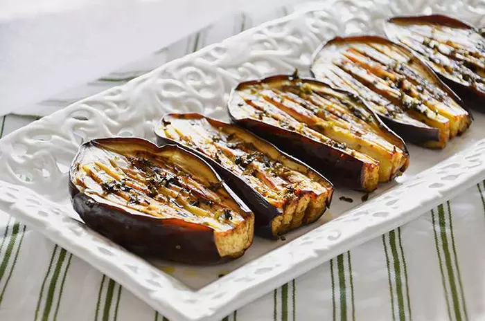 Баклажаны запеченные Баклажаны запеченные