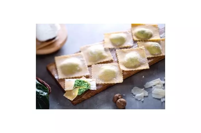 Равиоли с рикоттой и шпинатом Равиоли с рикоттой и шпинатом