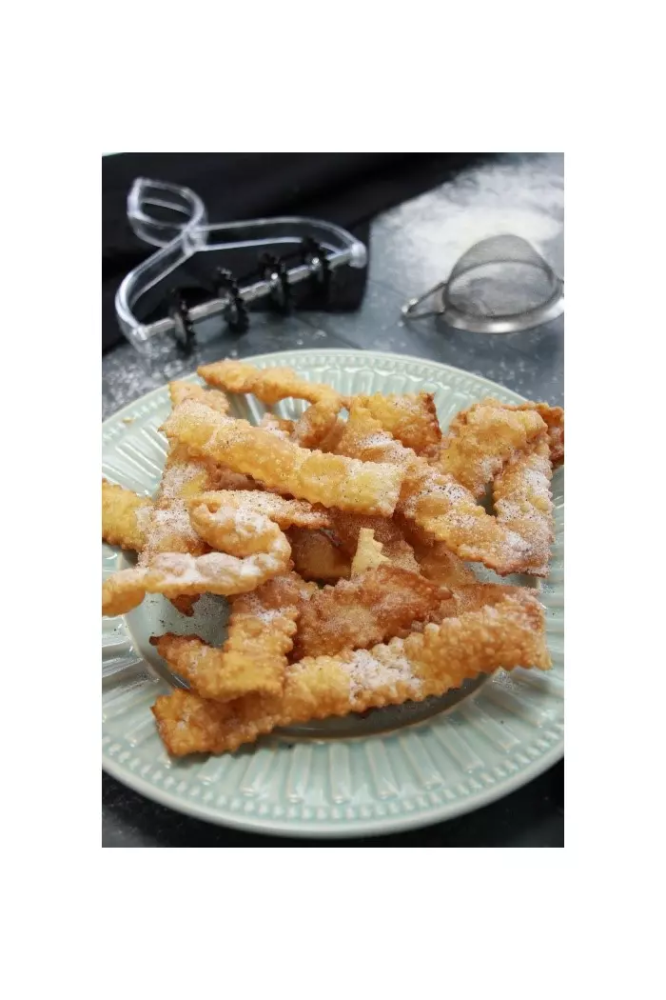 Рецепт кьякьере - итальянская сладость