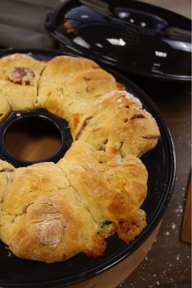 Итальянский хлеб с колбасками