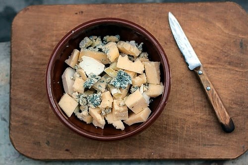 Рецепт фромаж форт – гениальный способ использовать остатки сыра