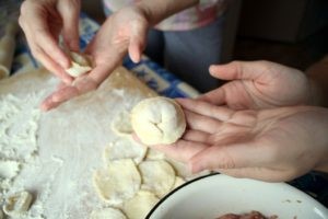 Устроим пельменный день! Тестораскатка и скалка для равиоли в дело! 6.jpg Устроим пельменный день! Тестораскатка и скалка для равиоли в дело! 6.jpg