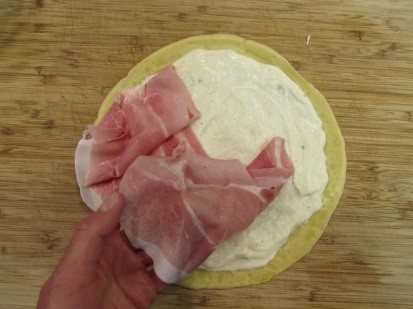 Блинчики с ветчиной и сыром